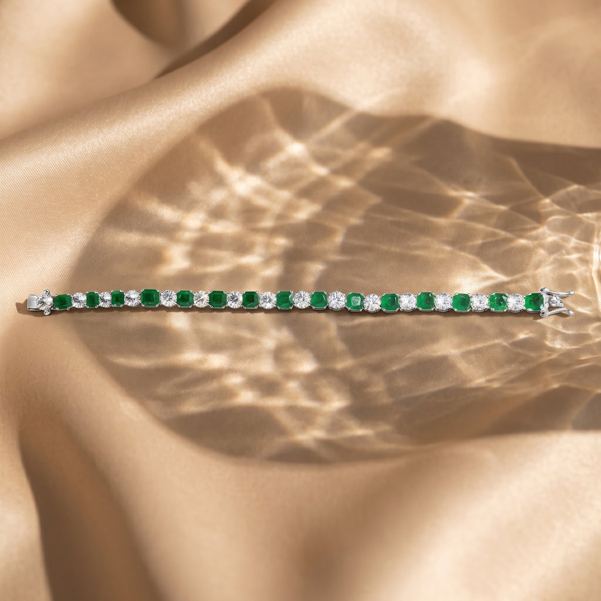 Emerald Radiance Diamond Tennis Bracelet