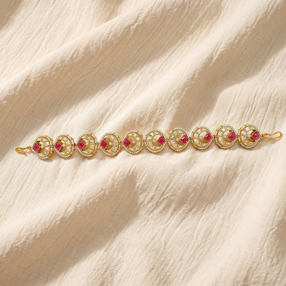 Riva Ruby Kundan Mathapatti