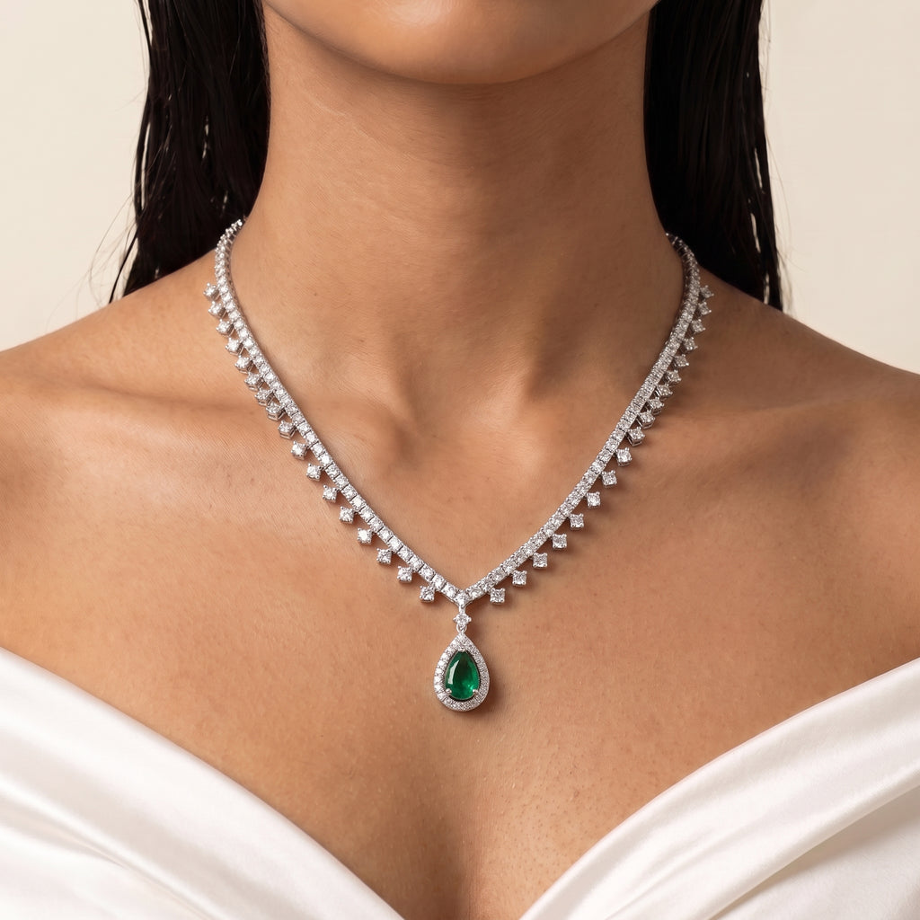 Emerald Eclat Diamond Teardrop Necklace Set