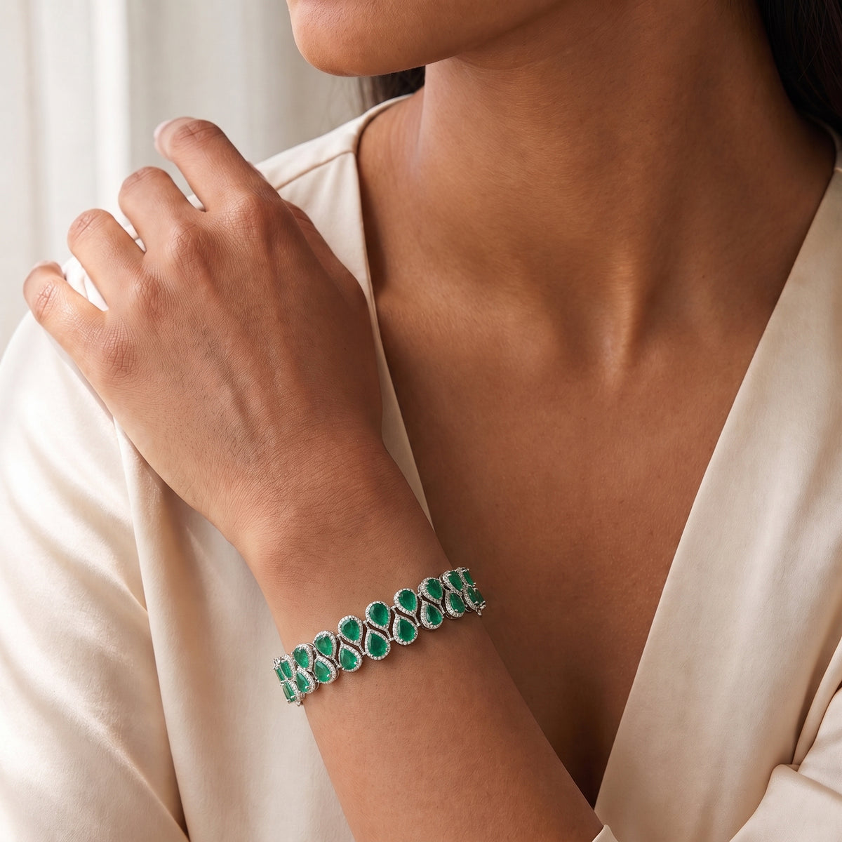 Emerald Elegance Diamond Teardrop Bracelet