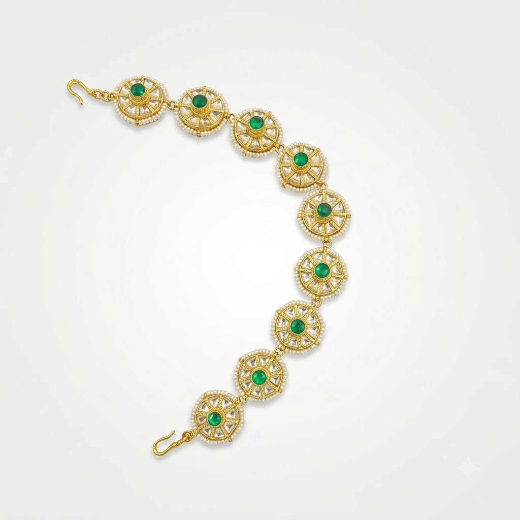 Emerald Chakra Kundan Mathapatti