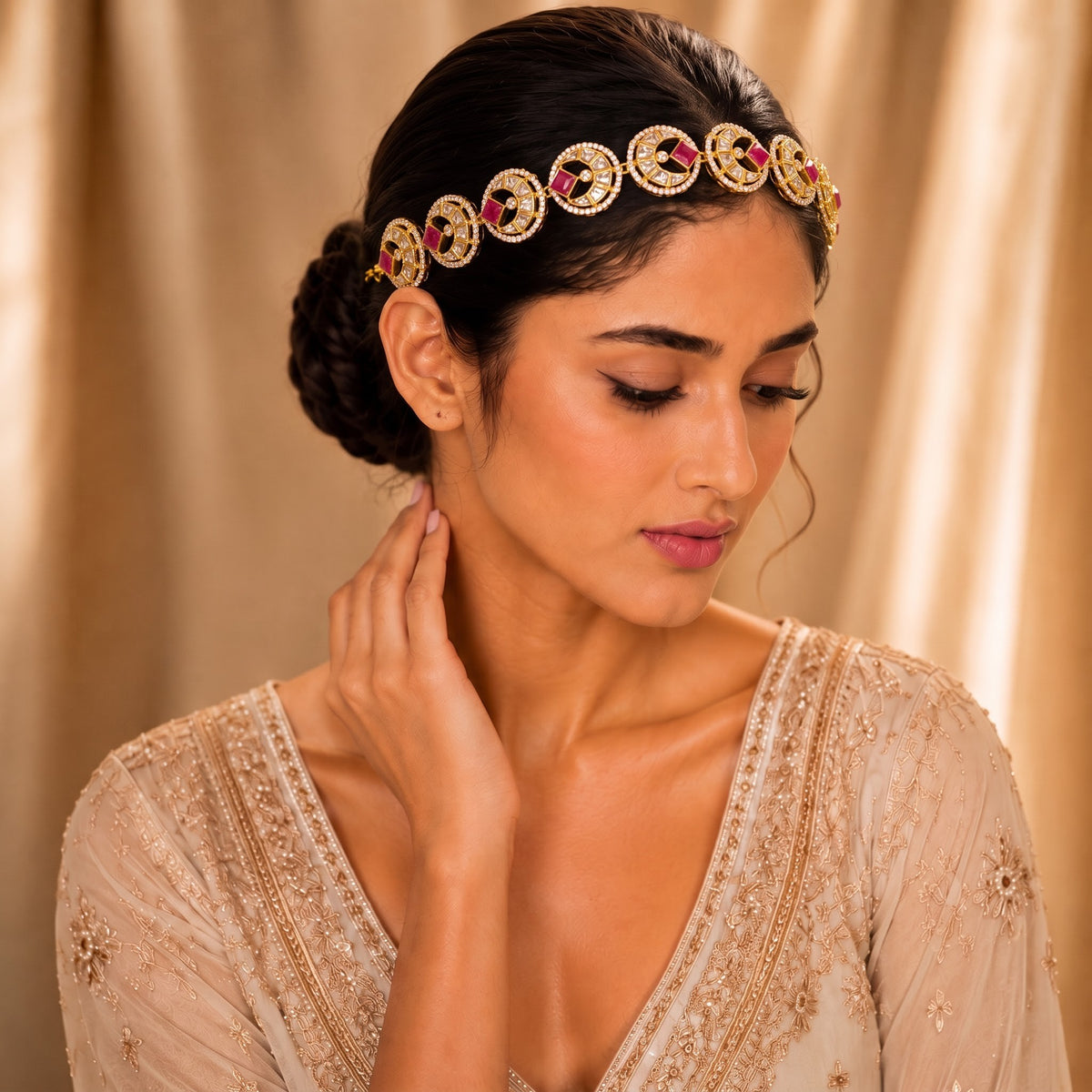 Riva Ruby Kundan Mathapatti