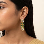 Vanya Emerald Kundan Teardrop Necklace Set
