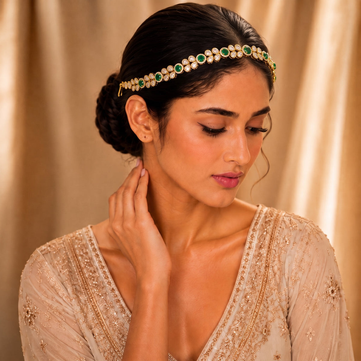 Zariya Emerald Kundan Mathapatti