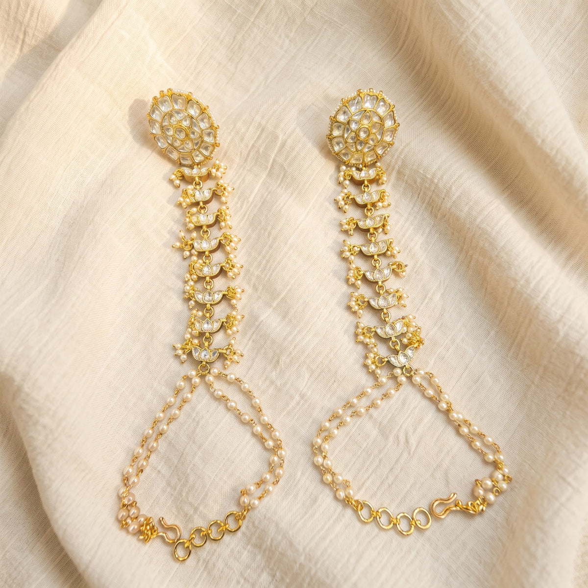 Amara Kundan Pearl Hathphool
