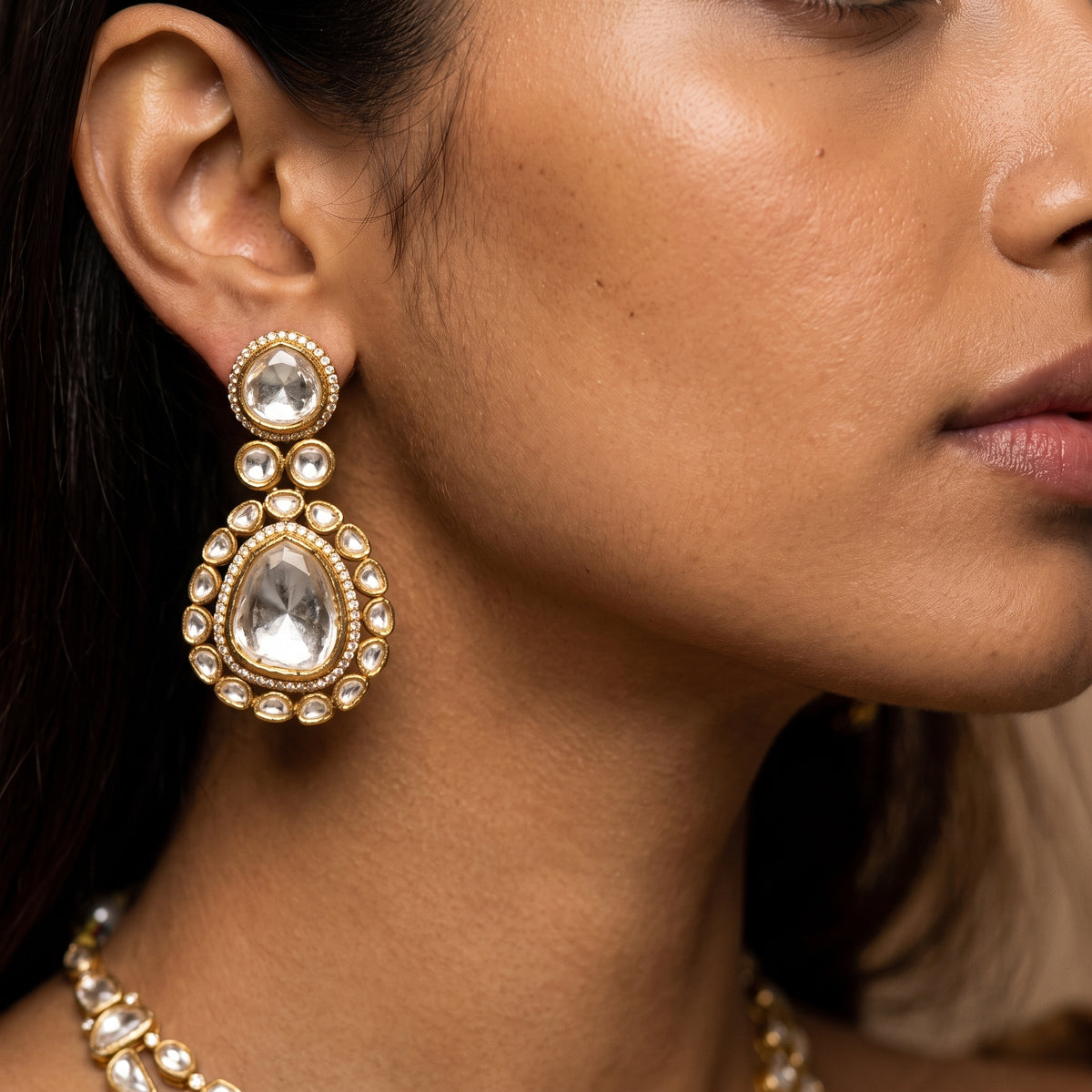 Aabha Kundan Teardrop Necklace Set