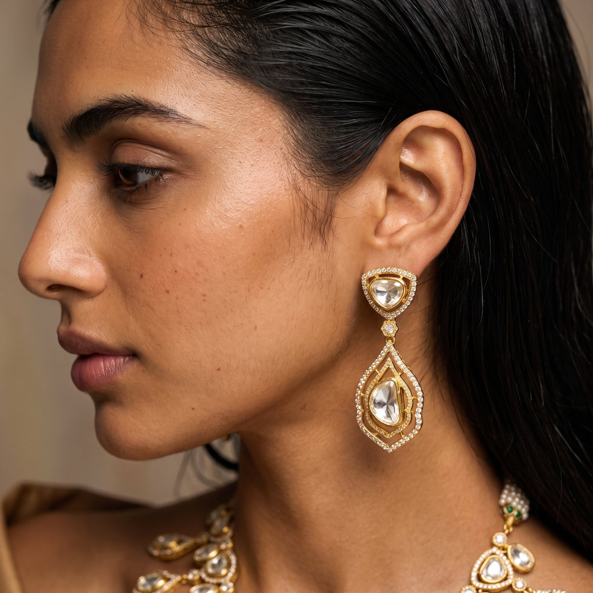 Aira Polki Teardrop Necklace Set